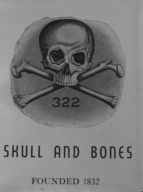 Skull and bones yale hi-res stock photography and images - Alamy